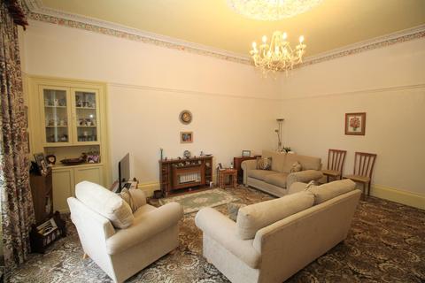 14 Ardgowan Square, Greenock, PA16 8ET