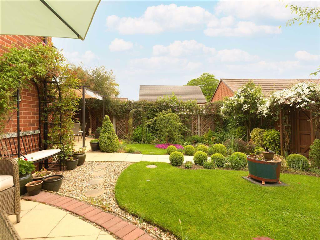 Cottams Meadow, Morda, Oswestry, SY10 4 bed detached house £459,950