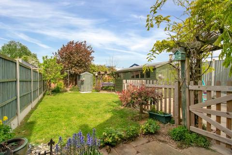 421 Mapperley Plains, Mapperley, Nottingham, NG3 5RW