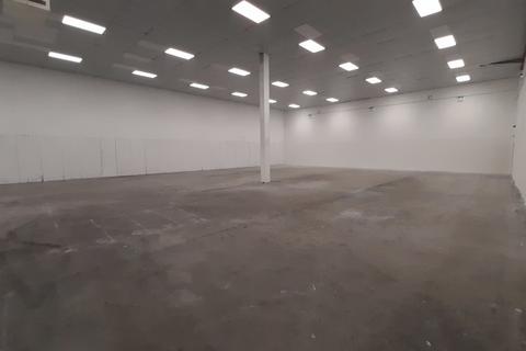 Industrial unit to rent, Unit 12, Hull Road, Woodmansey, Beverley, East Yorkshire, HU17 0TB