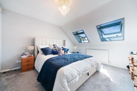 84 Jasmin Road, Epsom, KT19 9EA