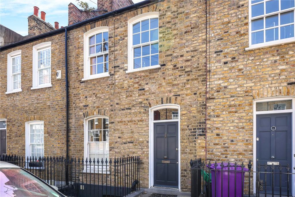 Street, Bow, London, E3 2 bed house £900,000