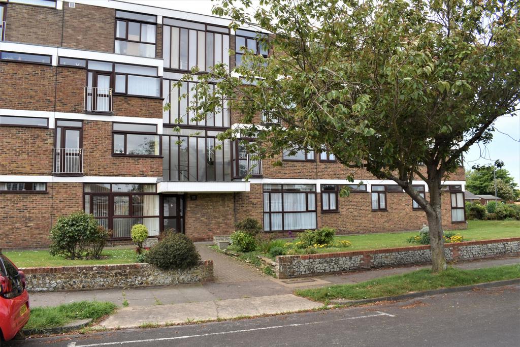 Spencer Road, Birchington, CT7 2 bed flat £265,000
