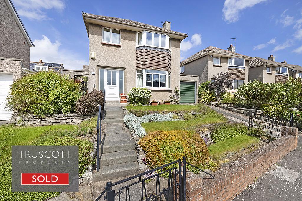 26 Swanston Avenue, Swanston, Edinburgh, EH10 7BX 3 bed detached house