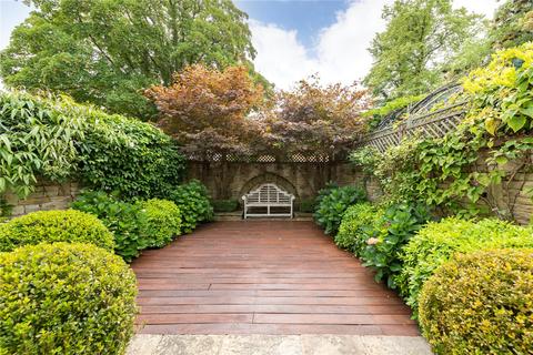 33 Elm Tree Road, London, NW8 9JR