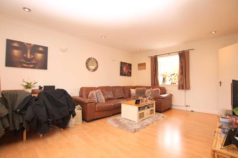 40 Siskin Close, Bushey, WD23 2HN