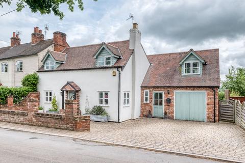 35 Lower Ferry Lane, Callow End, Worcester, WR2 4UN