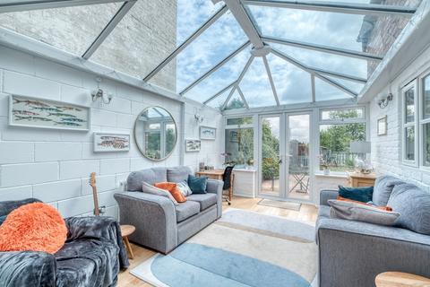 35 Lower Ferry Lane, Callow End, Worcester, WR2 4UN