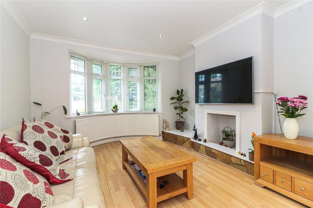 Ridge Lane, Watford, Herts, WD17 3 bed semidetached house £650,000