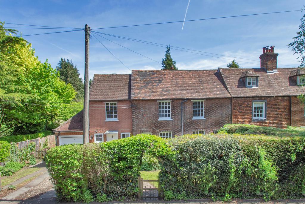 The Street, Ash, Sevenoaks, Kent, TN15 5 bed end of terrace house £