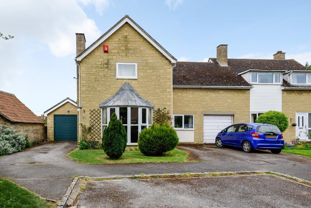 Merton, Oxfordshire, OX25 4 bed link detached house £475,000