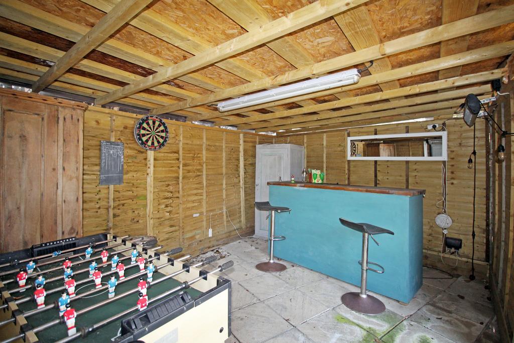 Games cabin