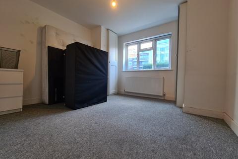 House share to rent, Golders Green Road, Golders Green, London, NW11