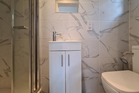 House share to rent, Golders Green Road, Golders Green, London, NW11
