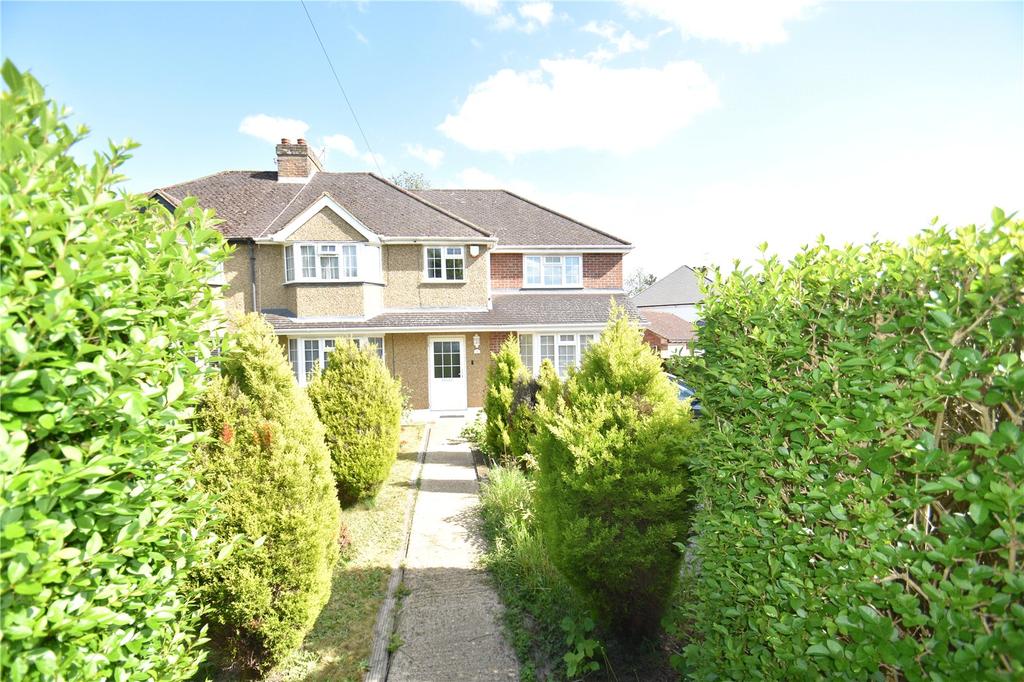 Elizabeth Way, Stoke Poges, Buckinghamshire, SL2 4 bed semidetached