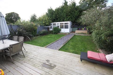 52 Parkfield Way, Bromley, BR2 8AF