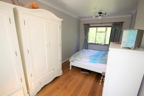 46 Queensway, Petts Wood, Orpington, BR5 1EA