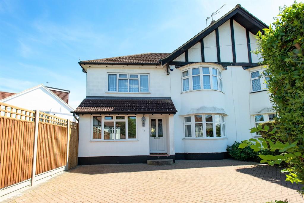 Crest View Drive, Petts Wood 4 bed semidetached house £850,000