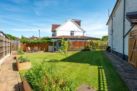 13 Crest View Drive, Petts Wood, Orpington, BR5 1BZ