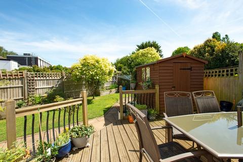 13 Crest View Drive, Petts Wood, Orpington, BR5 1BZ