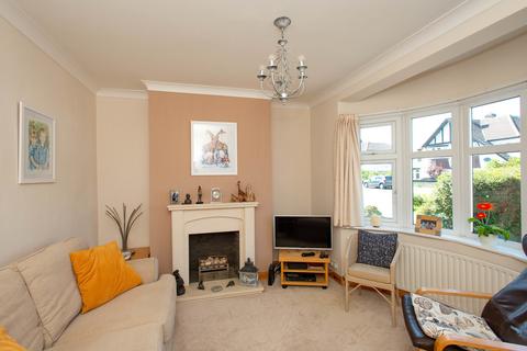 13 Crest View Drive, Petts Wood, Orpington, BR5 1BZ