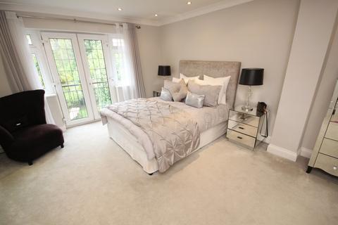 4 bedroom detached house for sale - Kevington Drive, Chislehurst
