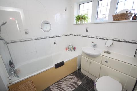 24 Willett Close, Petts Wood, Orpington, BR5 1QH