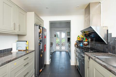 53 Crossway, Petts Wood, Orpington, BR5 1PE