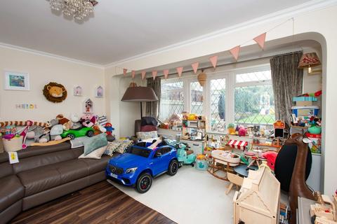 53 Crossway, Petts Wood, Orpington, BR5 1PE