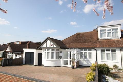 65 Oxhawth Crescent, Bromley, BR2 8BN