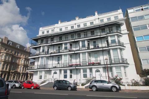 2 bedroom flat to rent, Grand Parade, Eastbourne