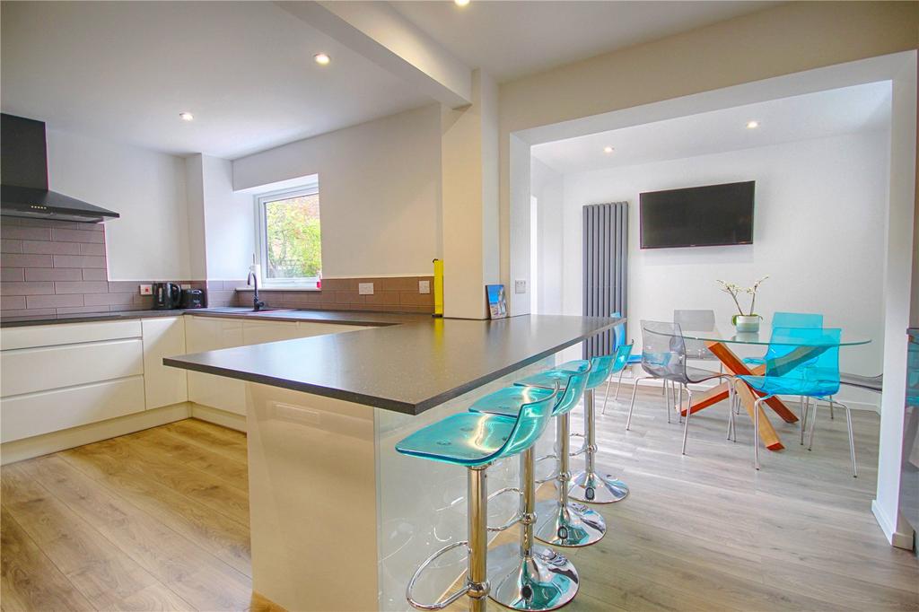 Linden Avenue, Prestbury, Cheltenham, Gloucestershire, GL52 4 bed
