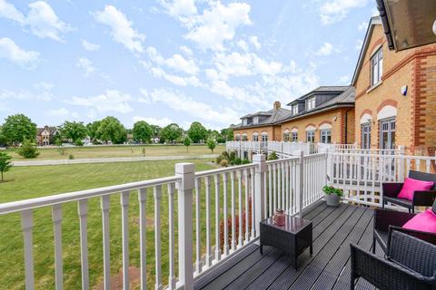 6 Bailes Place, Beckenham, BR3 1BZ