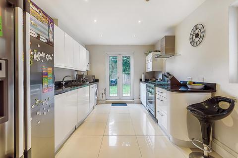 23 Woolstone Road, London, SE23 2TR