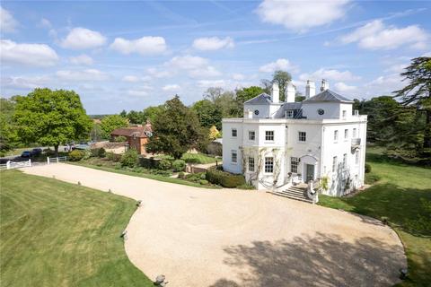 7 bedroom equestrian property for sale - Odiham Road, Winchfield, Hook, Hampshire, RG27