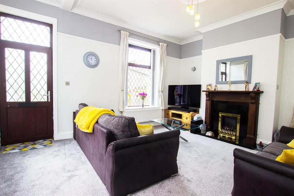 Belgrave Road, Darwen, BB3 2RP 4 bed end of terrace house £170,000