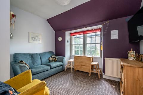 4, Parkend Bridge Street, Penicuik, EH26 8LN