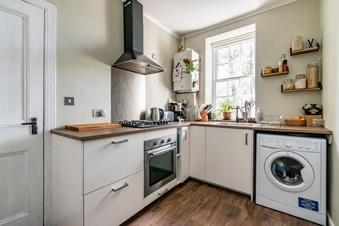 4, Parkend Bridge Street, Penicuik, EH26 8LN