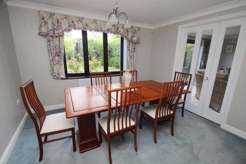 12 Highfield Road, Chislehurst, BR7 6QZ