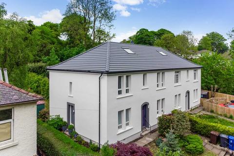 17 Gates Road, Lochwinnoch, PA12 4HF