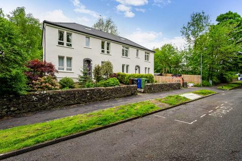17 Gates Road, Lochwinnoch, PA12 4HF