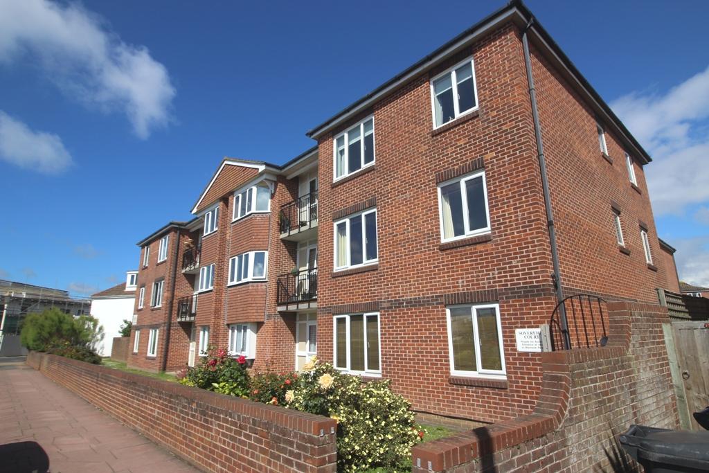 Wannock Road, Redoubt, Eastbourne BN22 1 bed retirement property for
