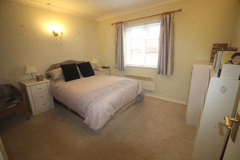 1 bedroom retirement property for sale - Wannock Road, Redoubt, Eastbourne BN22