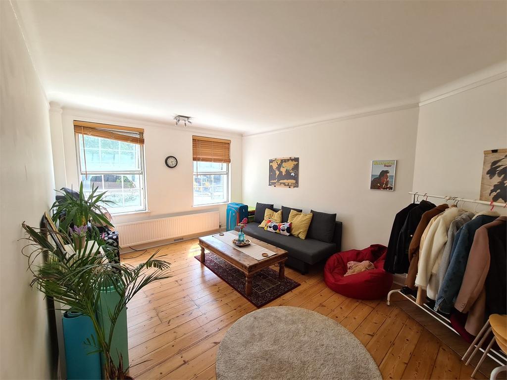 Manor Court, Aylmer Road, East Finchley, N2 2 bed ground floor flat £