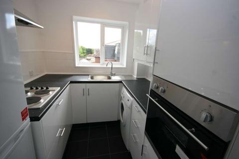 1 bedroom apartment to rent, Gainsborough Court, Fleet