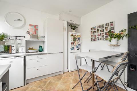 7 Glebe Square, Comrie, Crieff, PH6 2EN