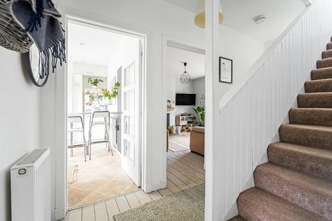 7 Glebe Square, Comrie, Crieff, PH6 2EN