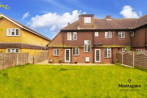 5 bedroom semi-detached house for sale - Maltings Drive, Epping, CM16