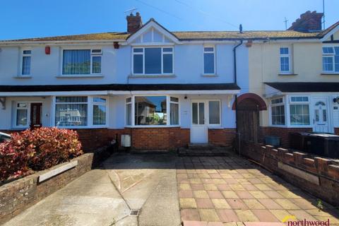4 bed terraced house for rent in Queens Crescent, St Anthony's Hill, Eastbourne, BN23