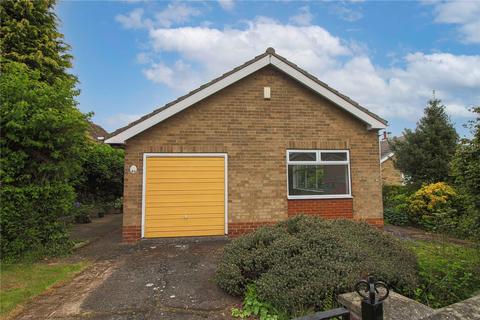 3 bedroom bungalow for sale - Chantry Way East, Swanland, North Ferriby, East Riding of Yorkshi, HU14